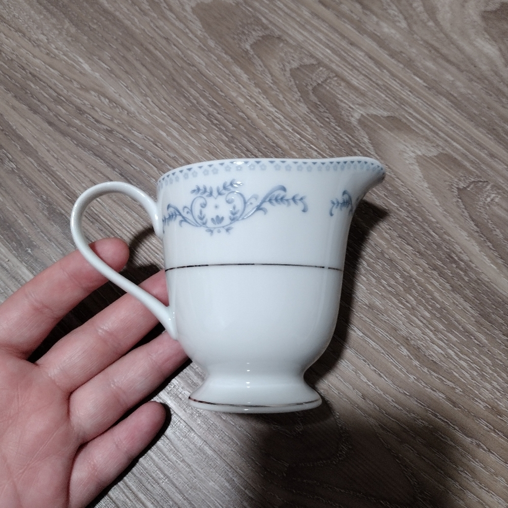 Amcrest Creamer Cup in Verona